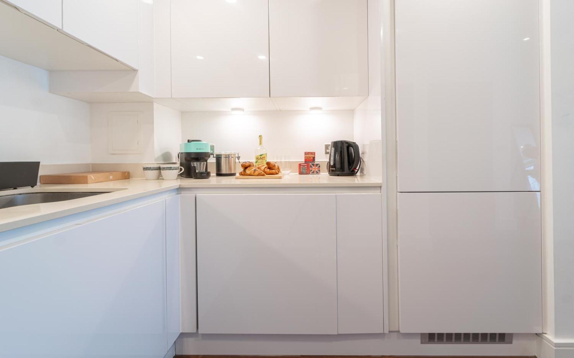 Stylish And Comfortable Canary Wharf Apartment Perfect For Long Stays London Exterior photo