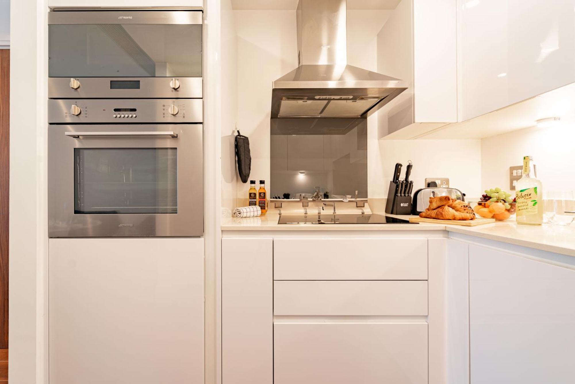 Stylish And Comfortable Canary Wharf Apartment Perfect For Long Stays London Exterior photo